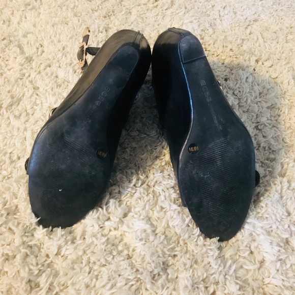 COPY - BCBG black leather wedges - Picture 3 of 3